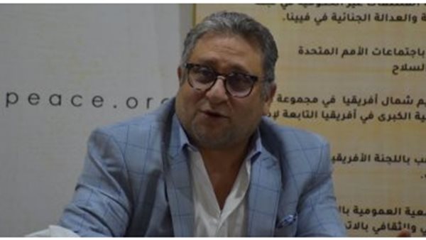  أيمن عقيل المتحدث