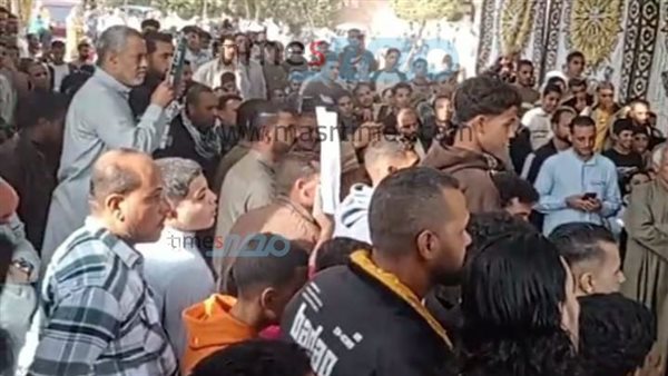 جانب من الوقفه الإحتجاجية