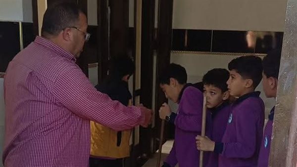 أولياء أمور يتضررون