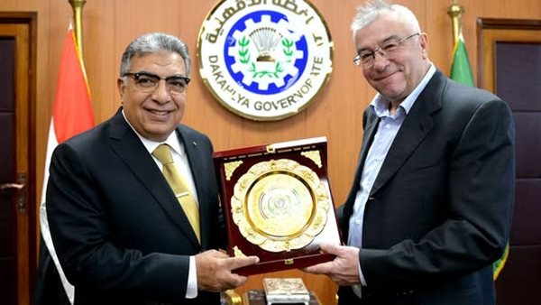  اللواء طارق مرزوق