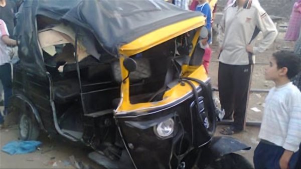 إصابة 8 طلاب ومشرفة