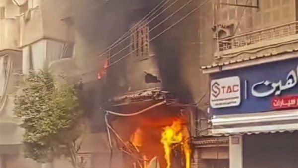 جانب من الحريق