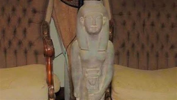 القطعة الأثرية المزيفة