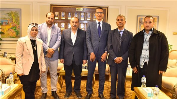 محافظ أسيوط 