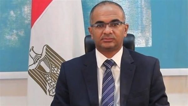  الدكتور سيد إسماعيل،