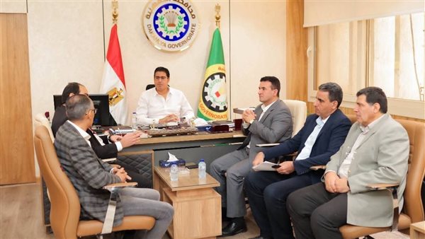 الدكتور أحمد العدل