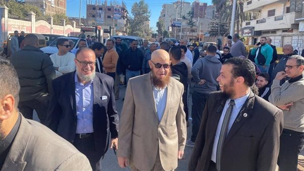 الدكتور يونس مخيون