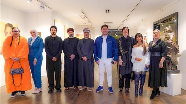 سفراء ومشاهير يحتفلون