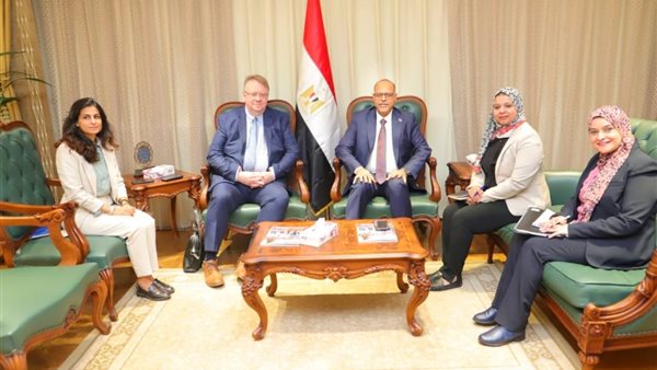  وزير العمل محمد