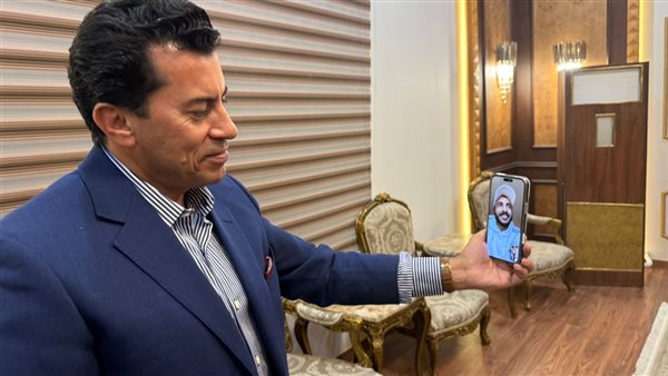 الدكتور أشرف صبحي