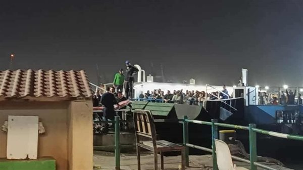 عطل مفاجئ بمعدية