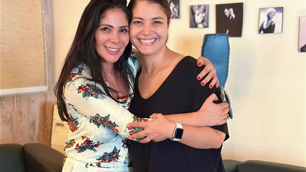 منى زكي ونسمة محجوب