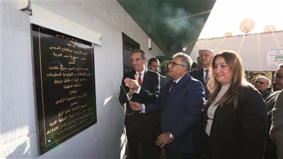 وزير الاتصالات وتكنولوجيا المعلومات يفتتح مكتب بريد المنصورة