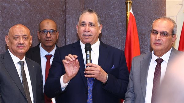 نقيب المحامين يتفقد