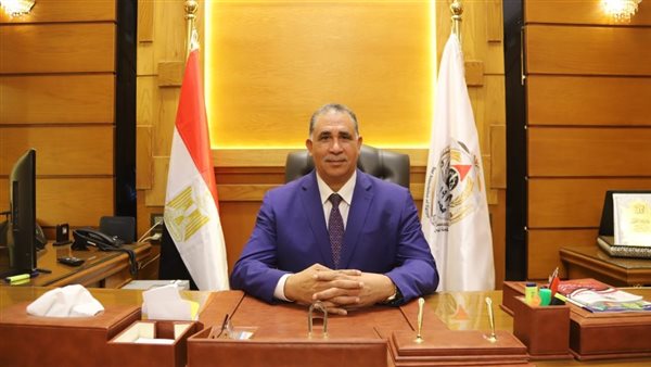 الأستاذ عبد الحليم