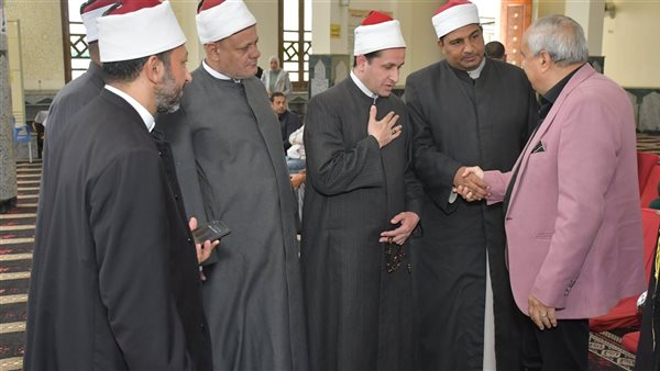 بحضور وكيل وزارة