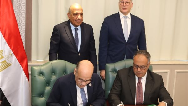 وزيرا البترول والكهرباء