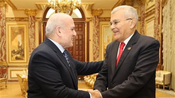 لقاء موسع بين قيادات