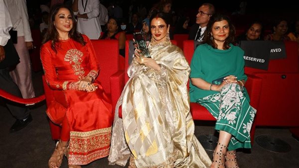 النجمة الهندية ريخا