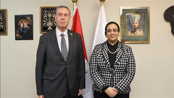 المستشارة أمل عمار