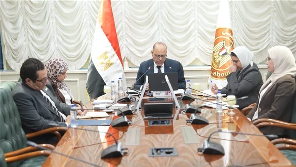  وزير العمل محمد