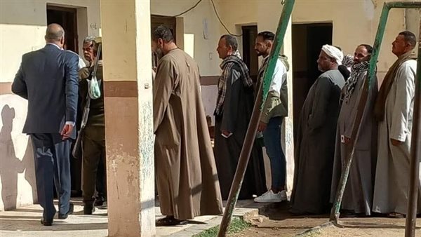 الجلباب البلدي يزين