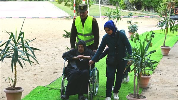 كبار السن يتصدرون