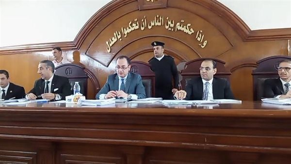 المؤبد لأب وصديقه