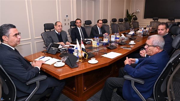 وزير التموين يبحث مع علام جروب تعزيز الشراكة في إنتاج لب الورق 