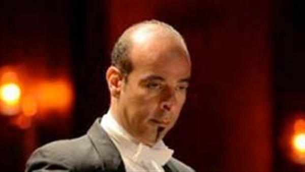 المايسترو نادر العباسي