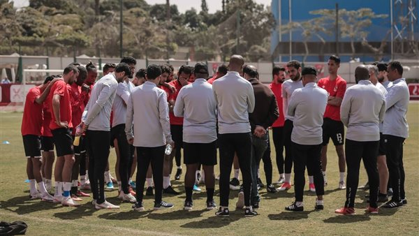 موسيماني مع لاعبي