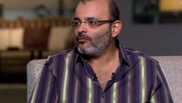 ايمن بهجت قمر 