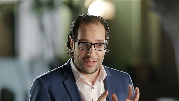 الفنان أحمد أمين