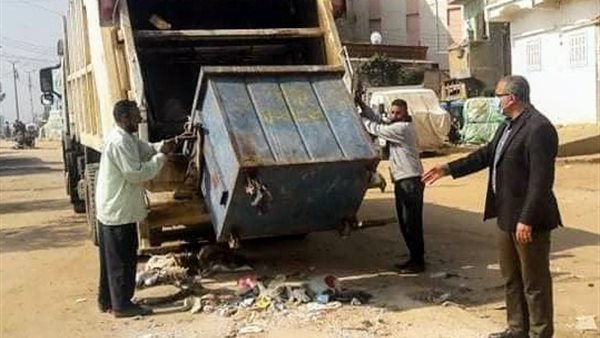 جانب من أعمال رفع