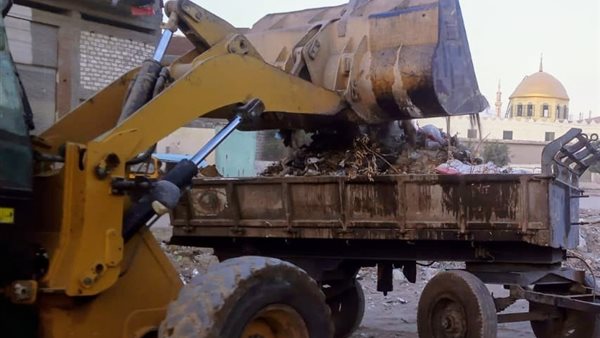 جانب من أعمال رفع