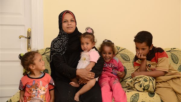 عائلة فى قنا