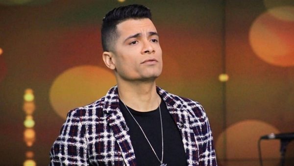 المطرب الشعبي حسن