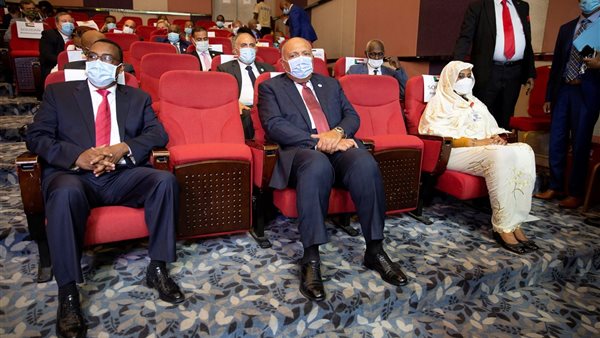 وزير الخارجية ونظيرتة