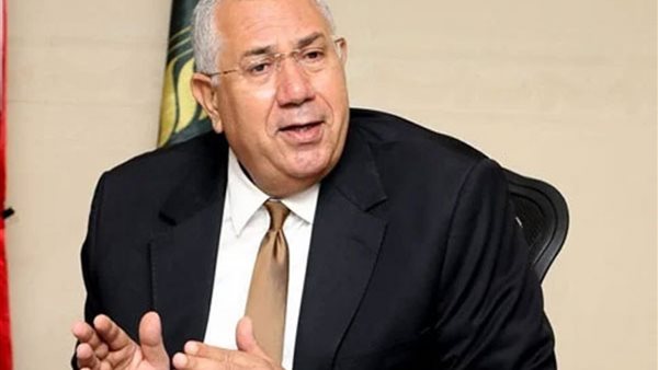 وزير الزراعة