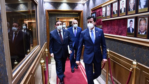 وزير الرياضة 