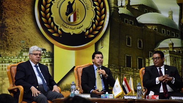 جانب من الحدث 