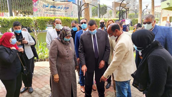 محافظ البحيرة يتفقد