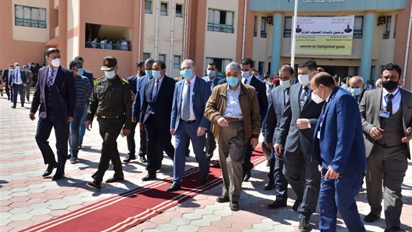 زيارة وزير الكهرباء