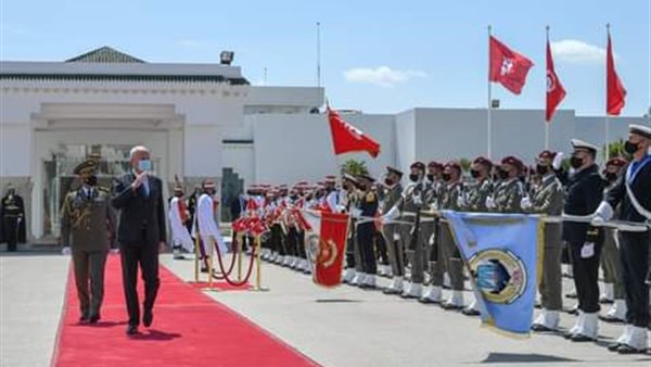 مغادرة الرئيس التونسى