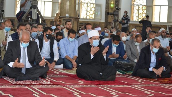 وزير الاوقاف خلال