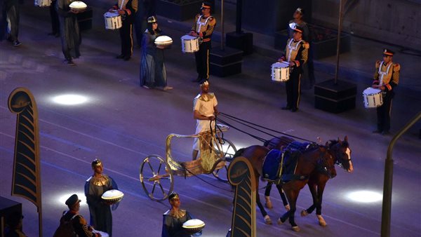 موكب نقل المومياوات