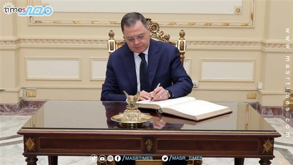 اللواء محمود توفيق-وزير