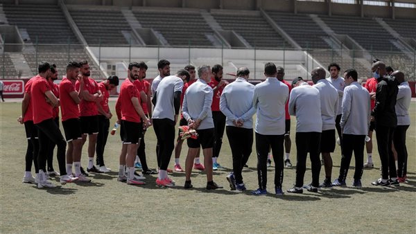 موسيماني مع اللاعبين