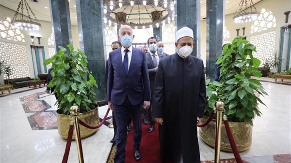 الإمام الأكبر يستقبل