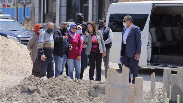 محافظ دمياط خلال